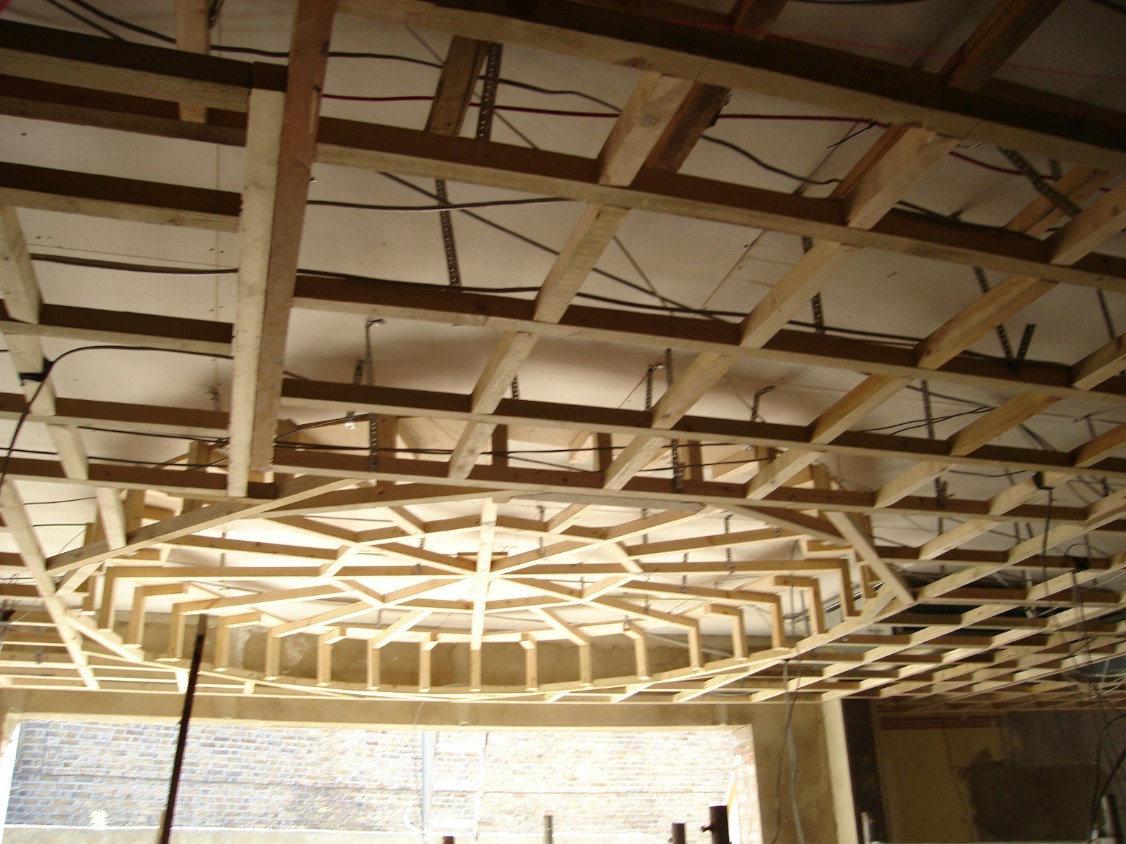 Roofing / Windows / Doors / Glass Partitioning